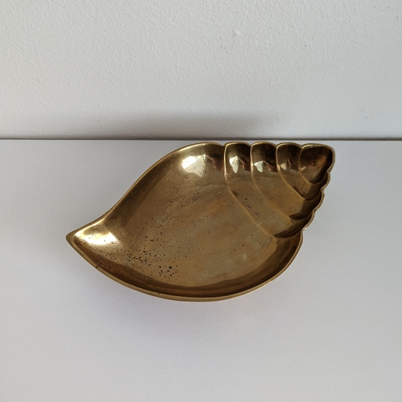 Vintage Brass Shell Dish - Picture 3 of 11
